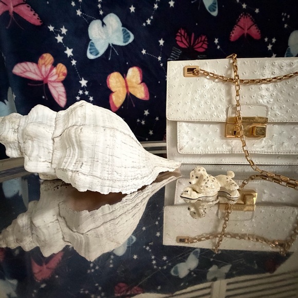 SOLD - Picture 1 of 3